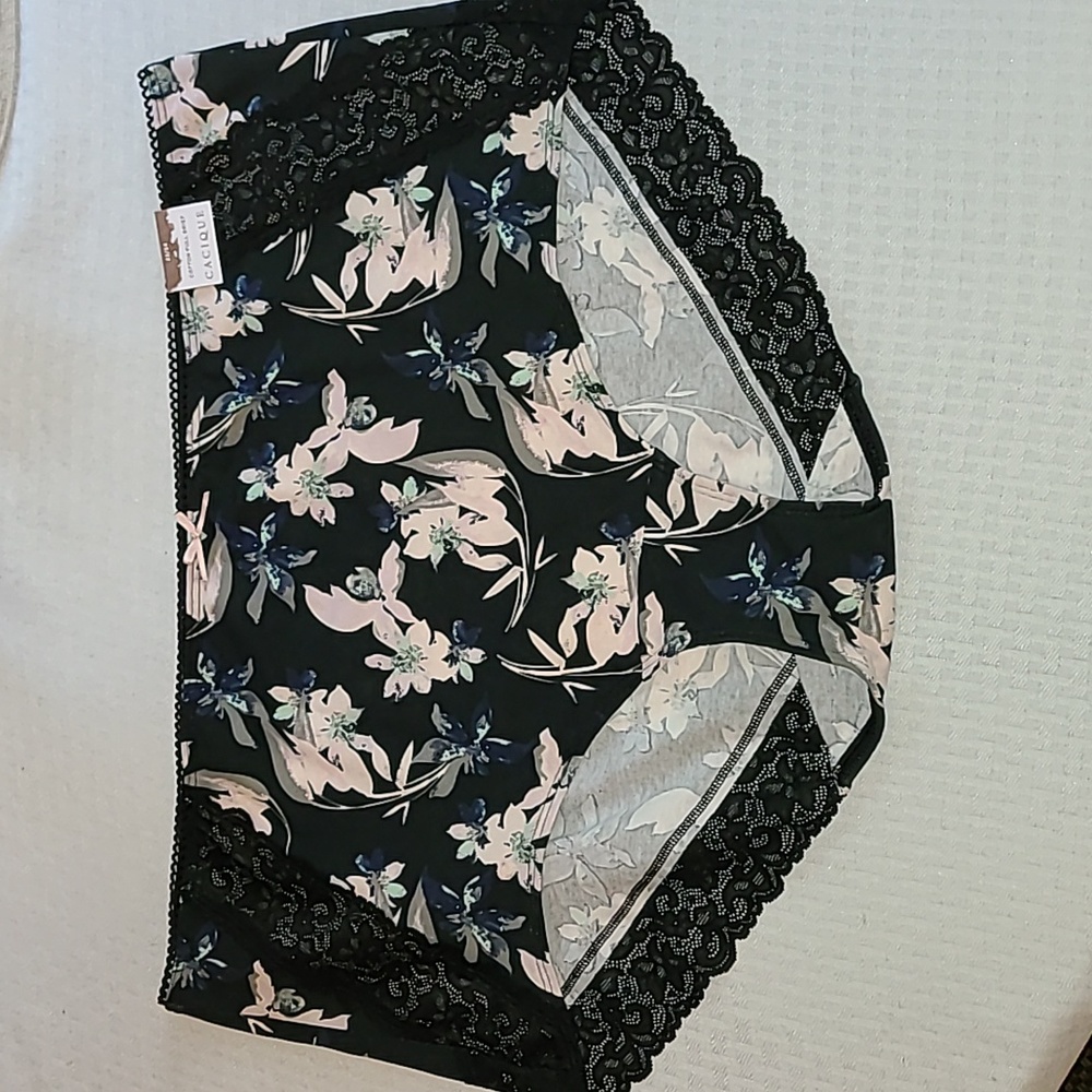 NWT Cacique Full Brief With Lace Trim Panty